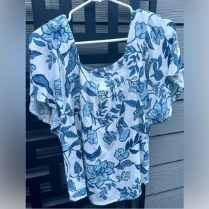Beautiful Lucky square neck and bell sleeve printed top